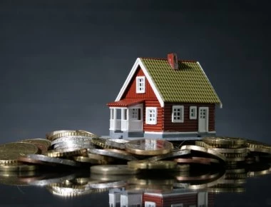 Είσαι fund; - Θα παίρνεις τα ακίνητα πάμφθηνα χωρίς ΕΝΦΙΑ - Είσαι Έλληνας; - Θα σε ρημάξουν στους φόρους